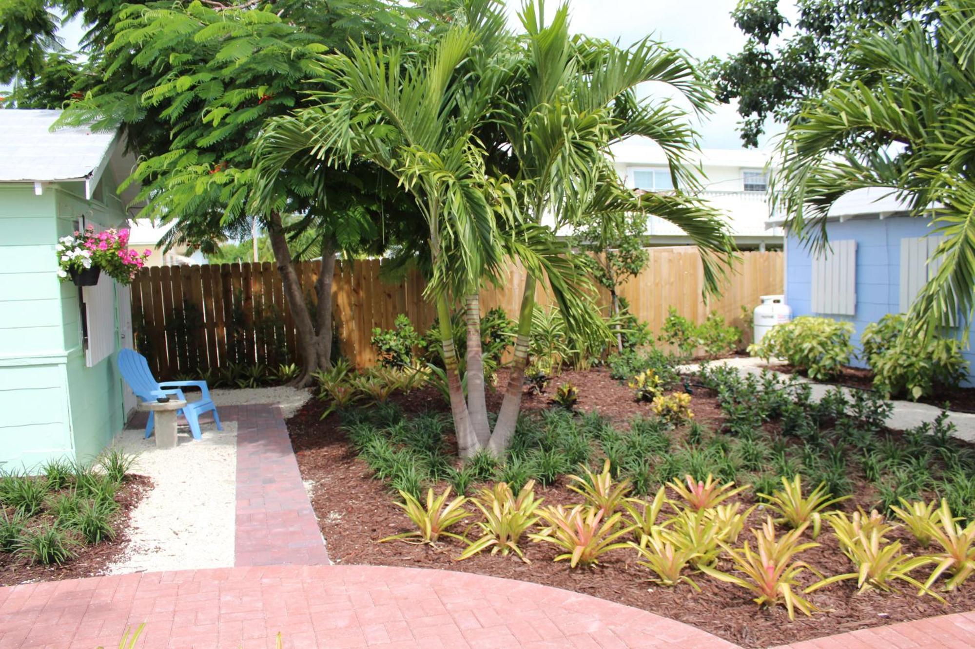 Tropical Cottages Маратон Стая снимка