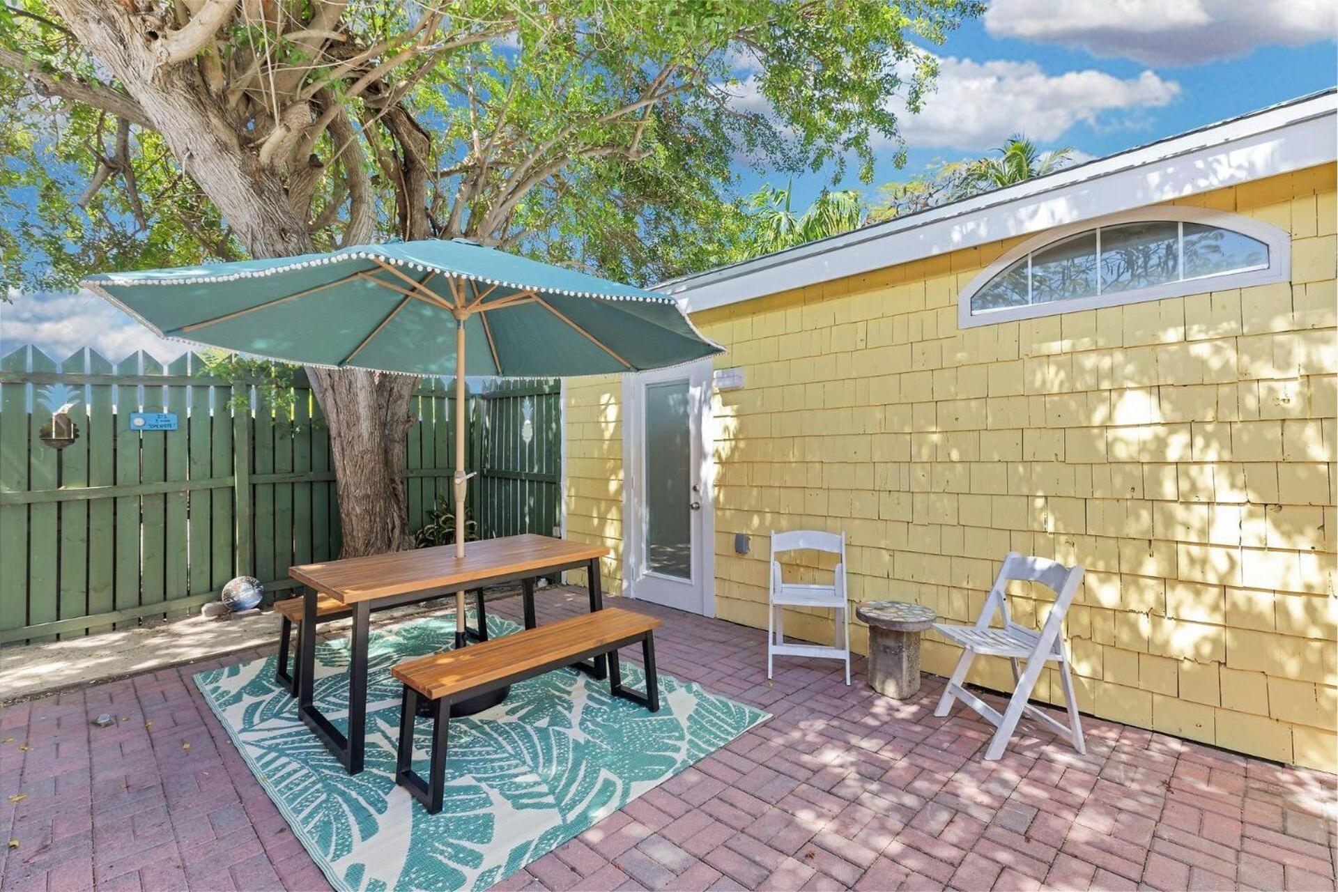 Tropical Cottages Маратон Екстериор снимка